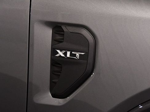 Used 2024 Ford Ranger XLT w/ FX4 Off-Road Package AWD/4WD image 12