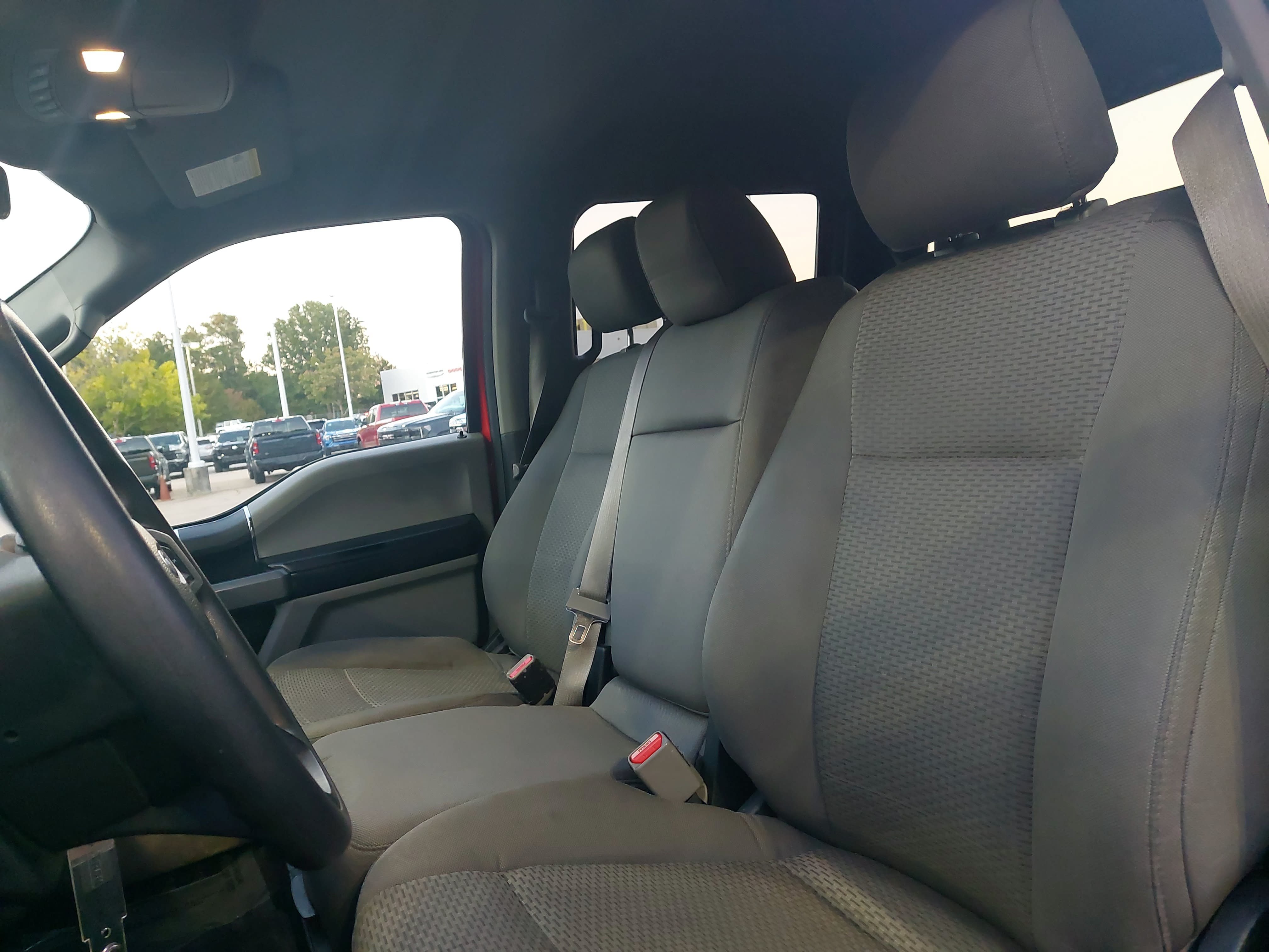 Used 2016 Ford F150 XLT AWD/4WD image 15