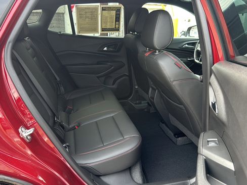 Used 2025 Chevrolet Trax RS w/ Driver Confidence Package image 21