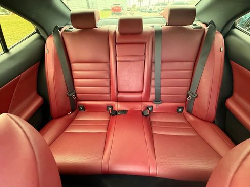 Used 2016 Lexus IS 200t image 13