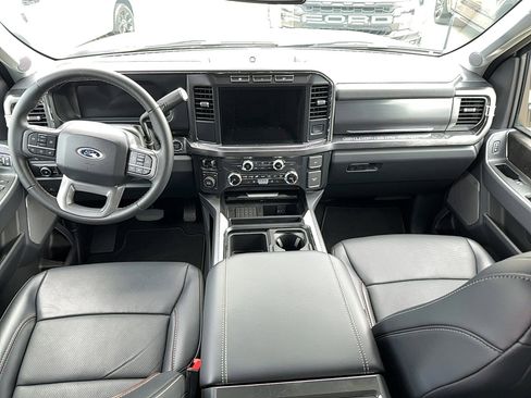 Used 2024 Ford F350 Lariat image 15