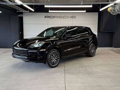 Certified 2020 Porsche Cayenne image 1