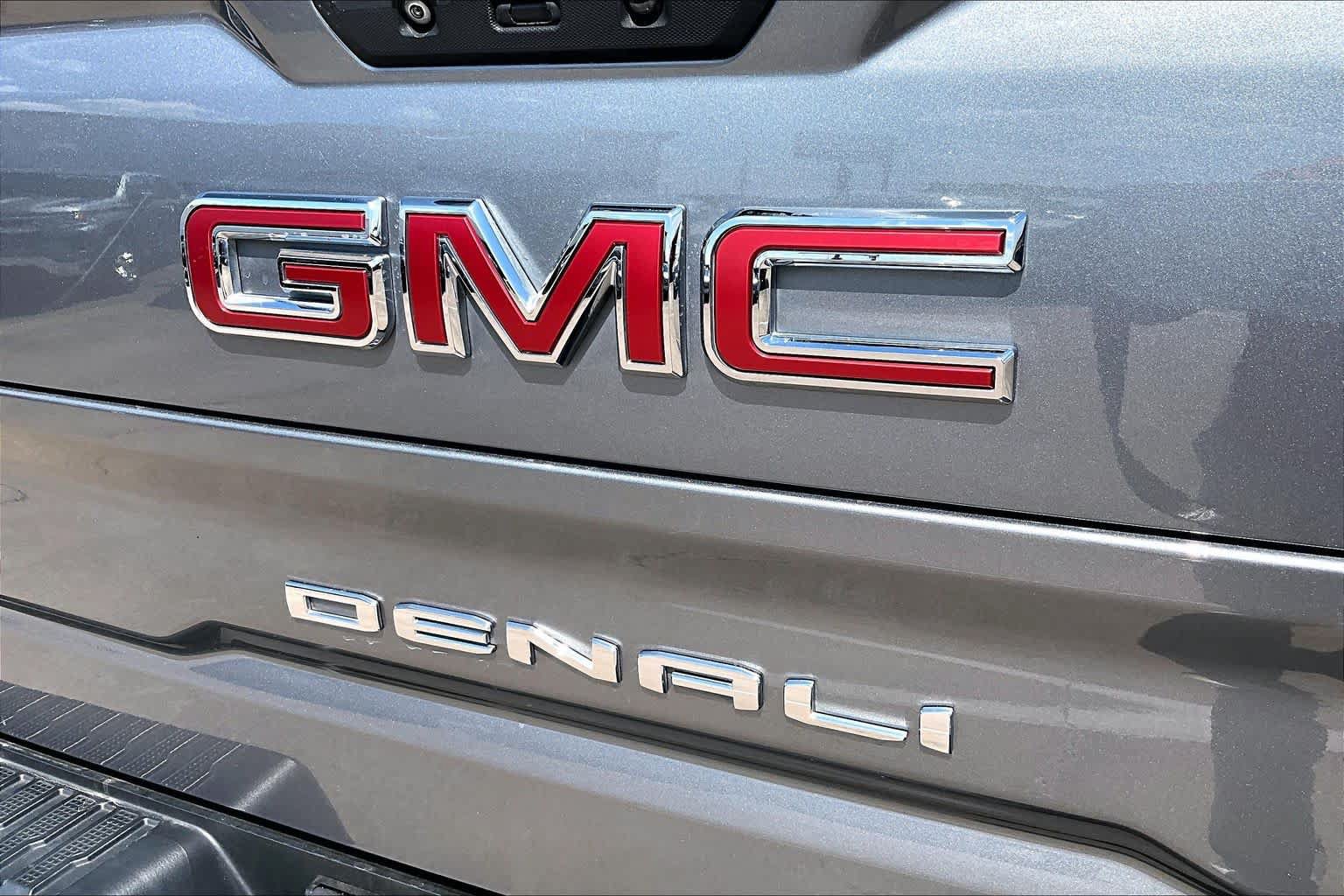 Used 2021 GMC Sierra 1500 Denali w/ Denali Ultimate Package AWD/4WD image 31