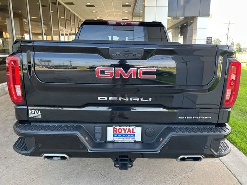 Used 2022 GMC Sierra 1500 Denali w/ Denali Reserve Package AWD/4WD image 6