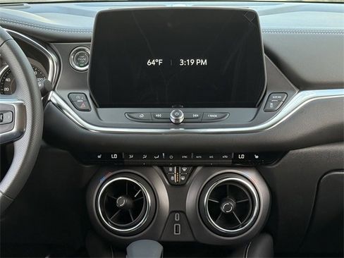 New 2026 Chevrolet Blazer LT image 15