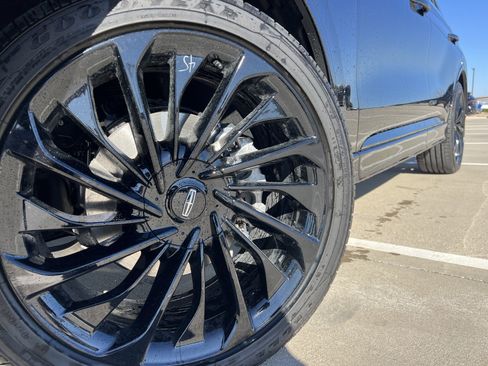 New 2026 Lincoln Aviator Reserve image 13