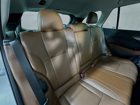 Used 2021 Subaru Outback Touring w/ Popular Package #2 AWD/4WD image 27