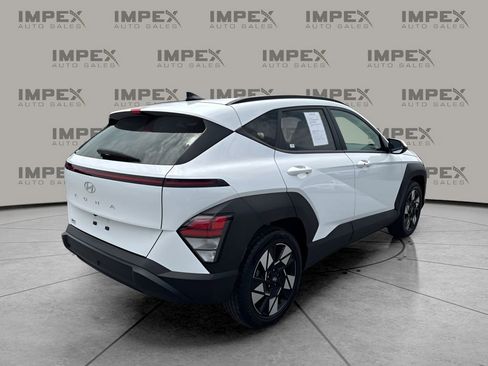 Used 2024 Hyundai Kona SEL FWD image 5