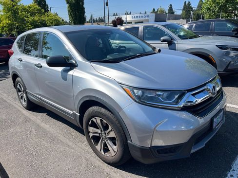 Used 2018 Honda CR-V LX image 3