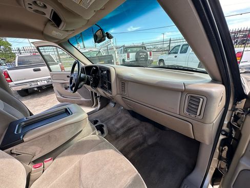 Used 2004 GMC Sierra 2500 SLE RWD image 48