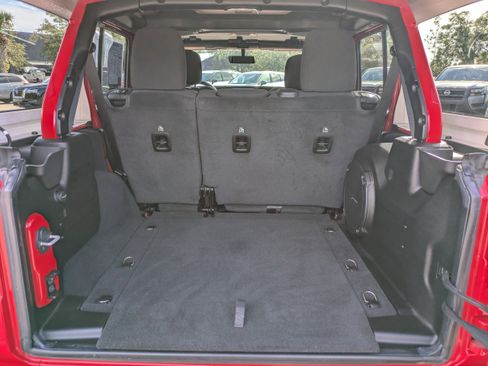 Used 2021 Jeep Wrangler Unlimited Rubicon image 13
