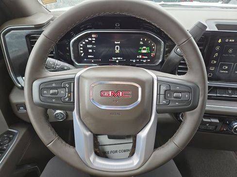 Used 2026 GMC Sierra 3500 SLT image 22