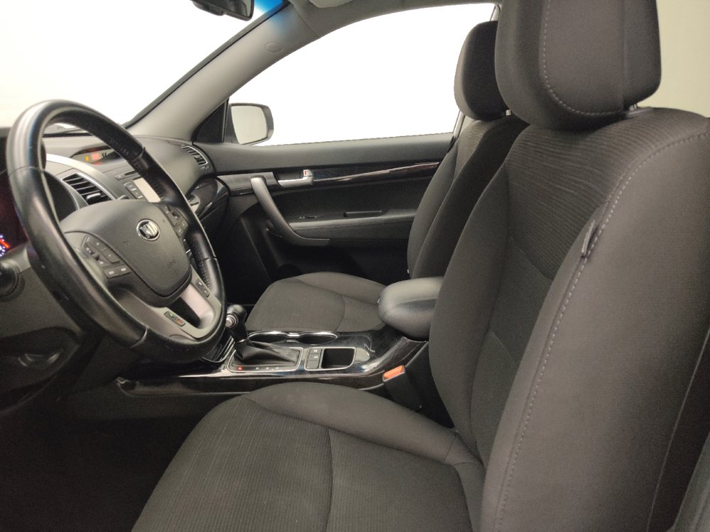 Used 2015 Kia Sorento LX FWD image 17