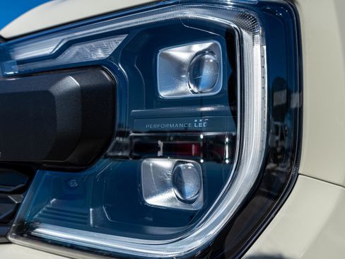 New 2025 Ford Ranger Raptor image 13