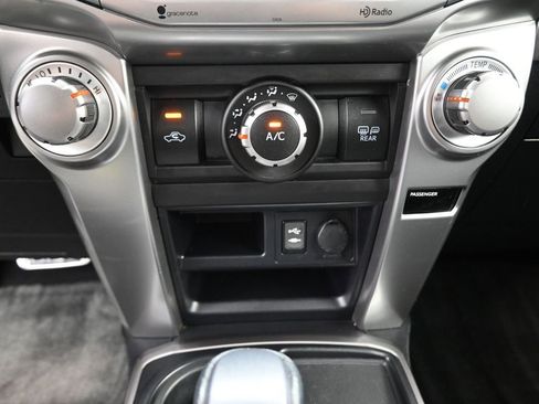 Used 2015 Toyota 4Runner SR5 image 9