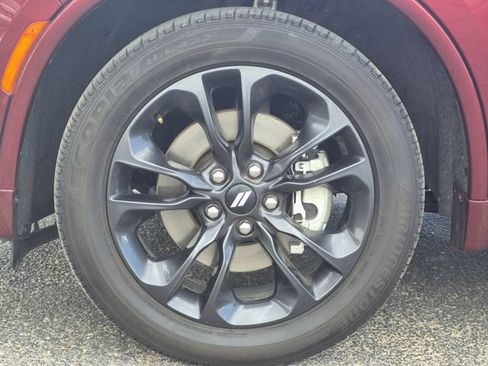 Used 2025 Dodge Durango GT AWD/4WD image 7