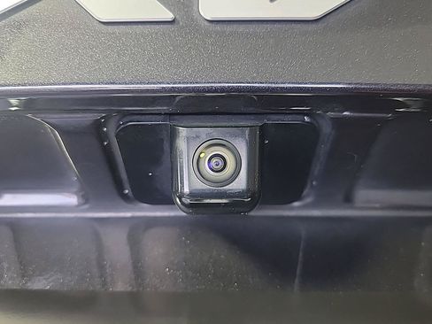 Certified 2025 Kia Sorento LX FWD image 8