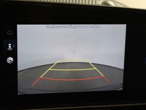 Used 2025 Hyundai Elantra SEL FWD image 38