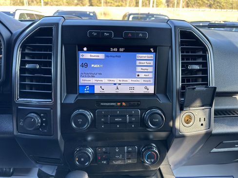 Used 2019 Ford F150 XLT w/ Equipment Group 302A Luxury image 12