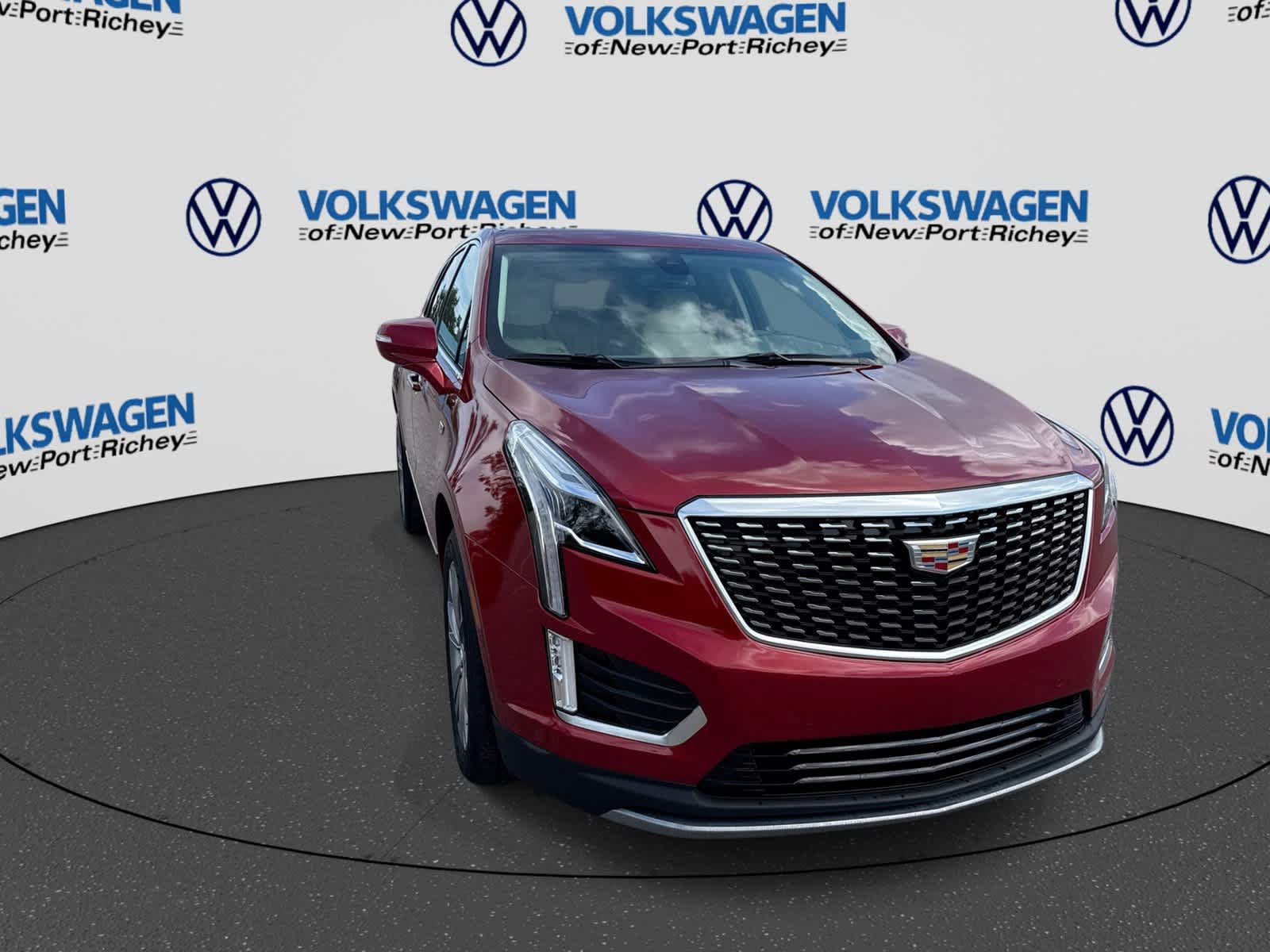 Used 2025 Cadillac XT5 Premium Luxury w/ LPO, Floor Liner Package AWD/4WD image 16