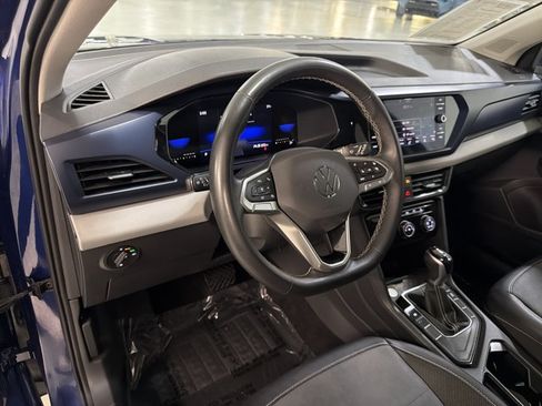 Certified 2023 Volkswagen Taos SE w/ Panoramic Sunroof Package FWD image 14