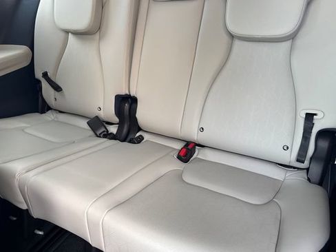 New 2026 Kia Carnival EX FWD image 18