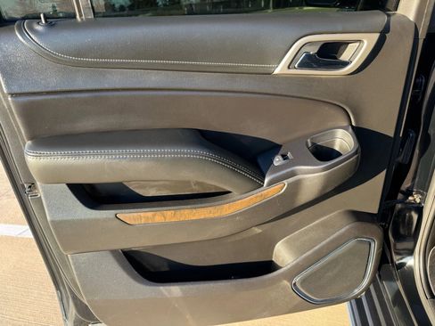 Used 2018 GMC Yukon XL Denali w/ Open Road Package image 33