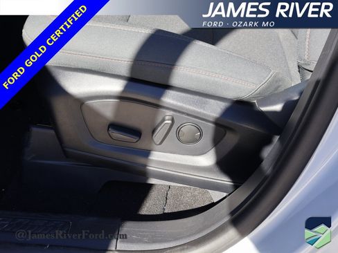 Certified 2025 Ford Explorer Active image 25