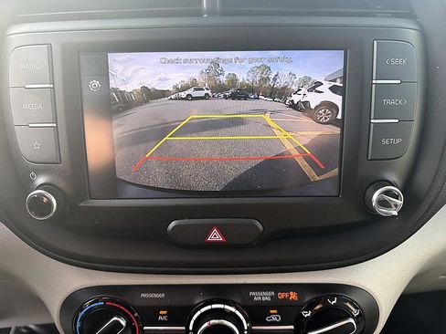 Used 2024 Kia Soul LX image 15