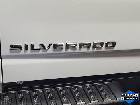 Certified 2021 Chevrolet Silverado 2500 Custom w/ Custom Convenience Package image 8