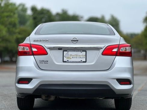 Used 2019 Nissan Sentra S FWD image 6