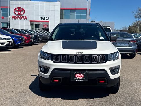 Used 2019 Jeep Compass Trailhawk AWD/4WD image 2