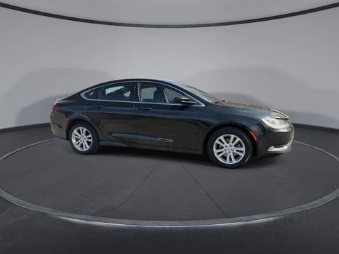 Used 2016 Chrysler 200 Limited w/ Anniversary Edition FWD image 2