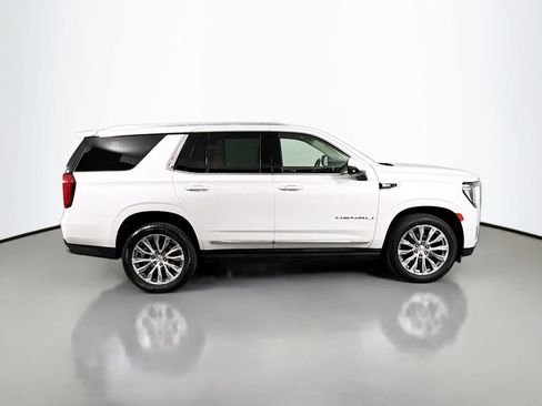 Used 2023 GMC Yukon Denali RWD image 4