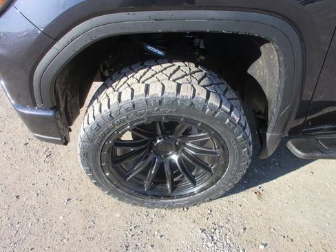 New 2026 GMC Sierra 1500 AT4 w/ AT4 Premium Package image 13