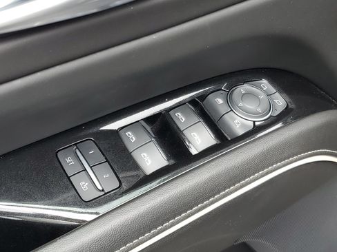 Used 2024 Cadillac Escalade Premium Luxury Platinum AWD/4WD image 19