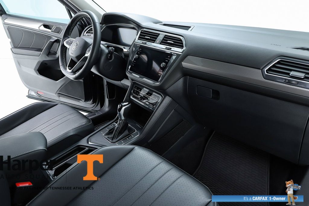 Used 2023 Volkswagen Tiguan SE w/ Panoramic Sunroof Package FWD image 70