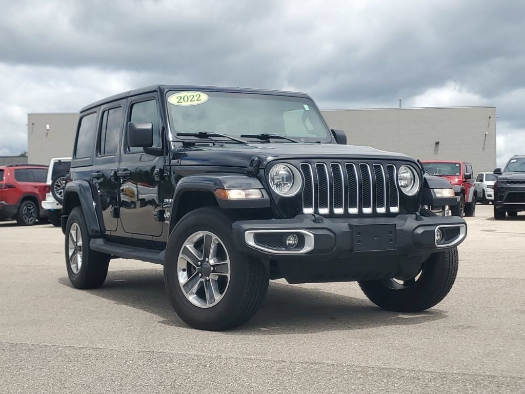 Used 2022 Jeep Wrangler Unlimited Sahara AWD/4WD image 32