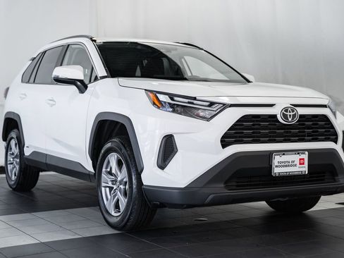 Used 2025 Toyota RAV4 XLE image 1