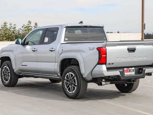New 2025 Toyota Tacoma TRD Sport image 7