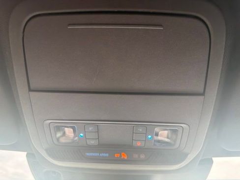 Used 2022 Ford Explorer Platinum w/ Equipment Group 601A AWD/4WD image 47