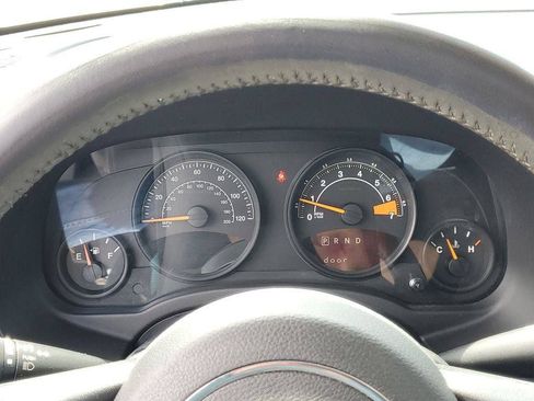 Used 2016 Jeep Patriot High Altitude AWD/4WD image 12