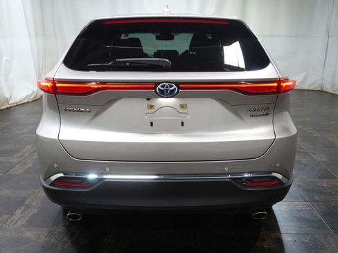 Used 2021 Toyota Venza Limited AWD/4WD image 6