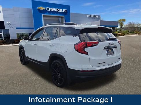 Used 2020 GMC Terrain SLE w/ Driver Convenience Package AWD/4WD image 4