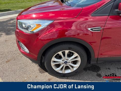 Used 2017 Ford Escape SE w/ Equipment Group 201A FWD image 27