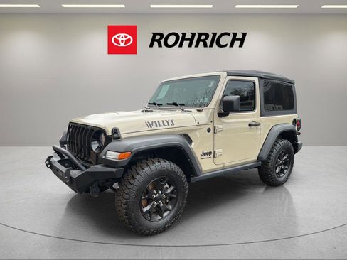 Used 2022 Jeep Wrangler Willys image 1