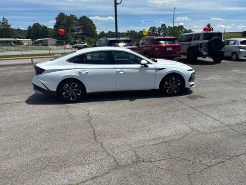 Used 2024 Hyundai Sonata SEL FWD image 30