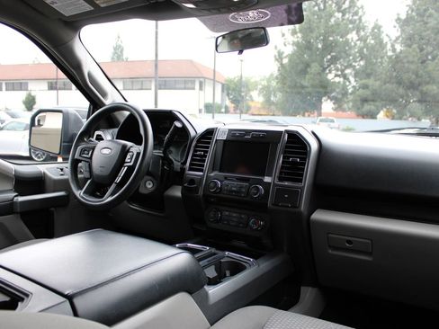 Used 2018 Ford F150 XLT image 12