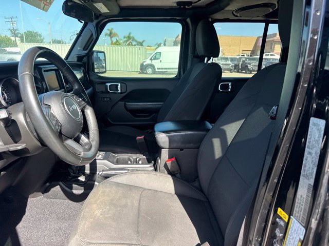 Used 2022 Jeep Gladiator Sport AWD/4WD image 9