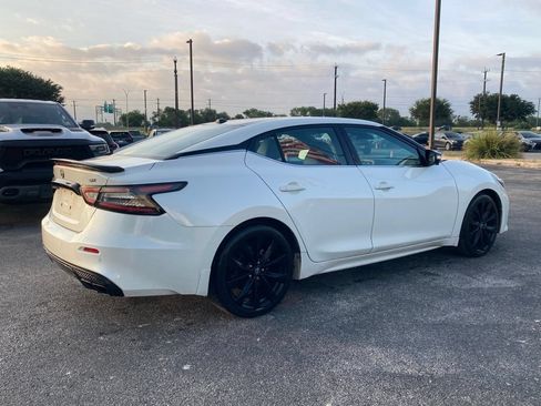 Used 2023 Nissan Maxima SR w/ Sport Mat Group FWD image 5